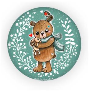 L'ourson, son doudou et son écharpe