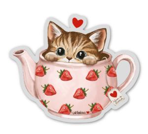 Sticker chat tigré dans sa théière fraises